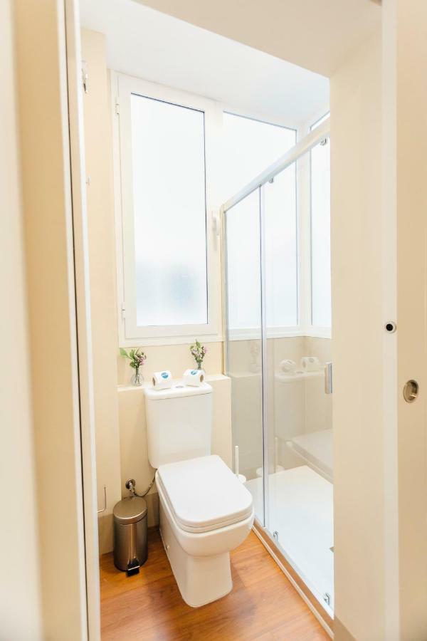 Stylish And Wide- 3Bdr 3Bth- Los Remedios Севилья Экстерьер фото