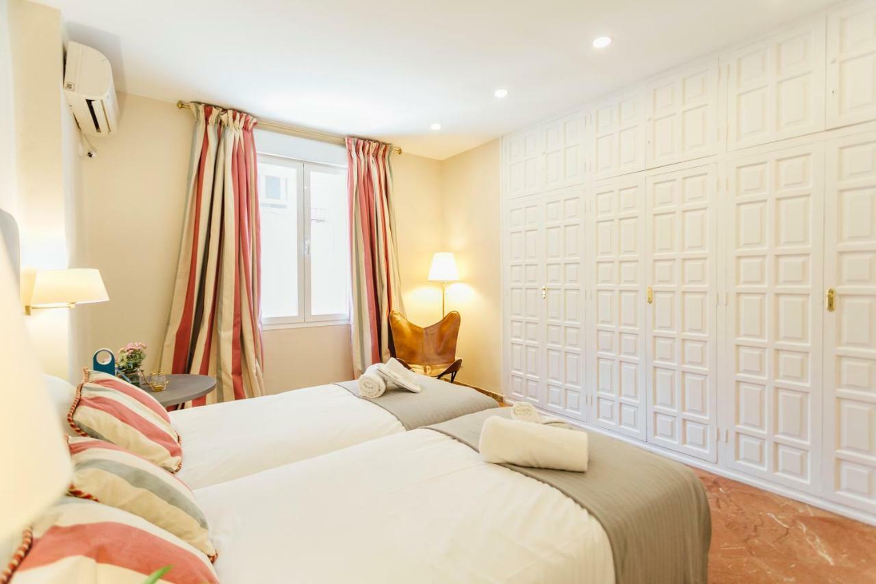 Stylish And Wide- 3Bdr 3Bth- Los Remedios Севилья Экстерьер фото